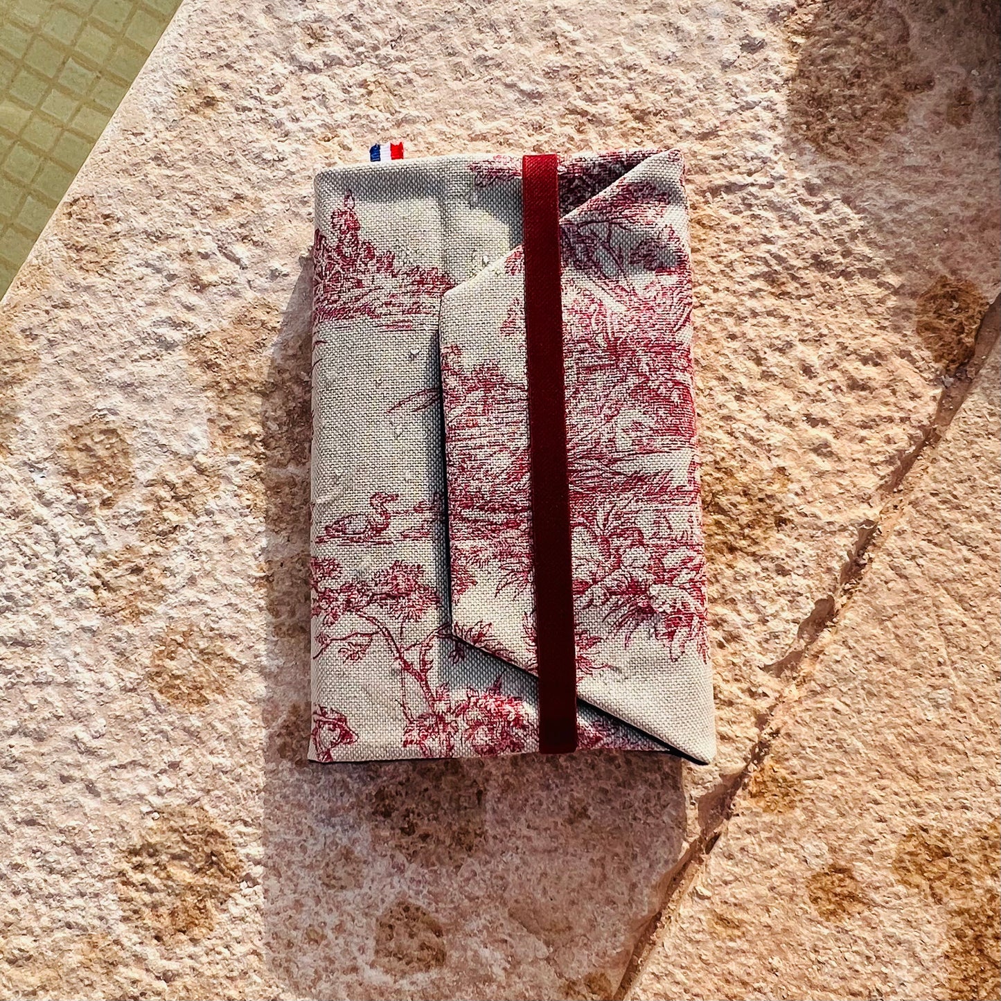 Couvre livre de poche imperméable toile cirée roman marque pages protege livre toile de Jouy