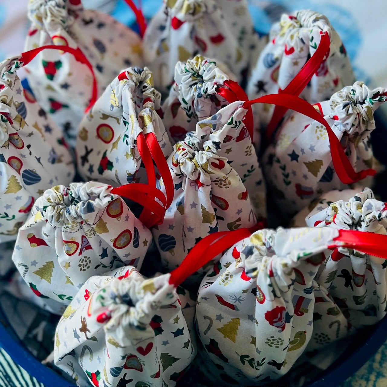 Bougies végétale , parfum pain d’épices naturel emballé dans un joli bouchon en coton, cadeau de Noël