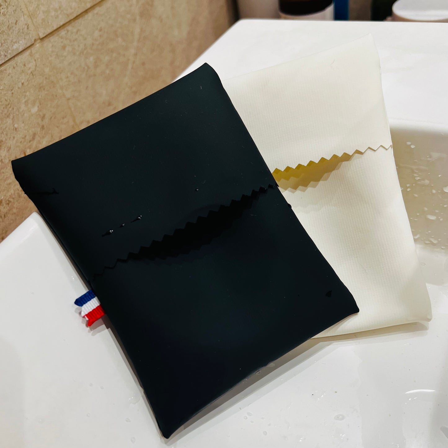 pochette en tissu impermeable pour ranger le savon solide