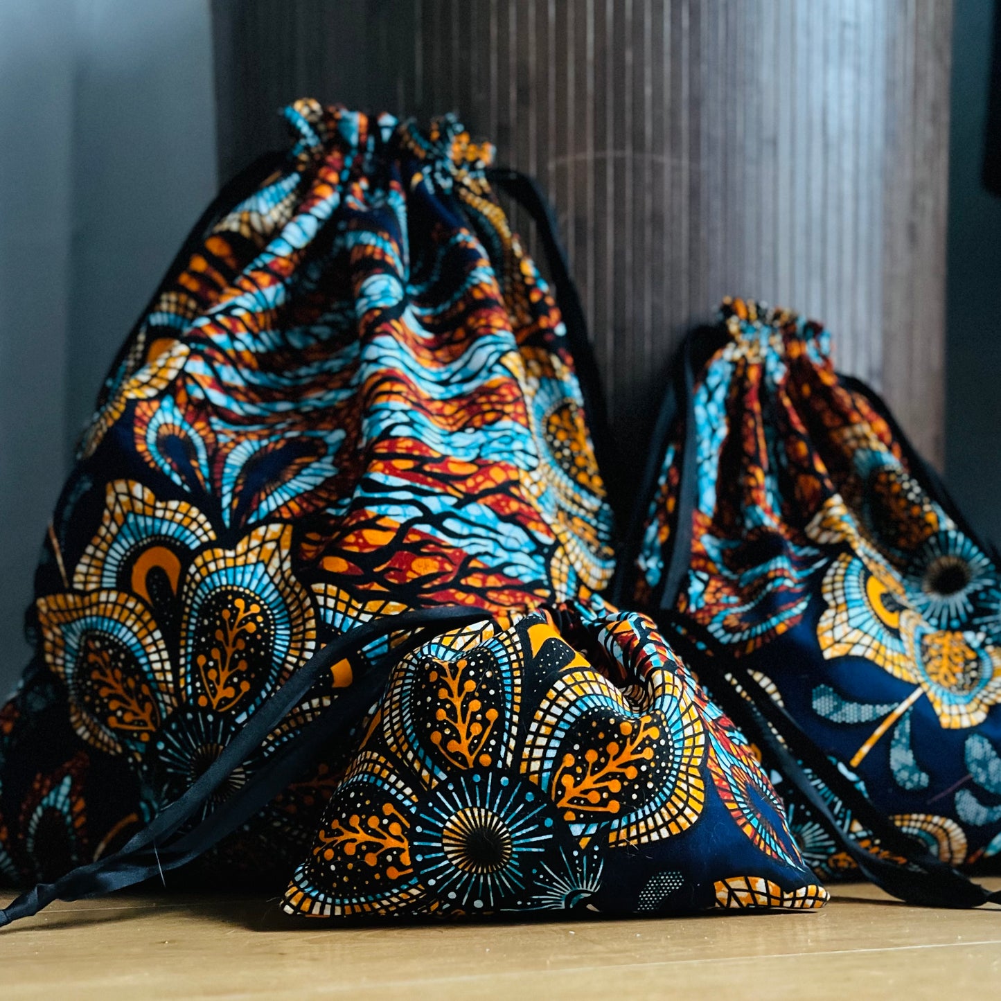 Emballage cadeaux en tissu sac réutilisable zéro déchet, en tissus wax, pochon 100% coton Furoshiki
