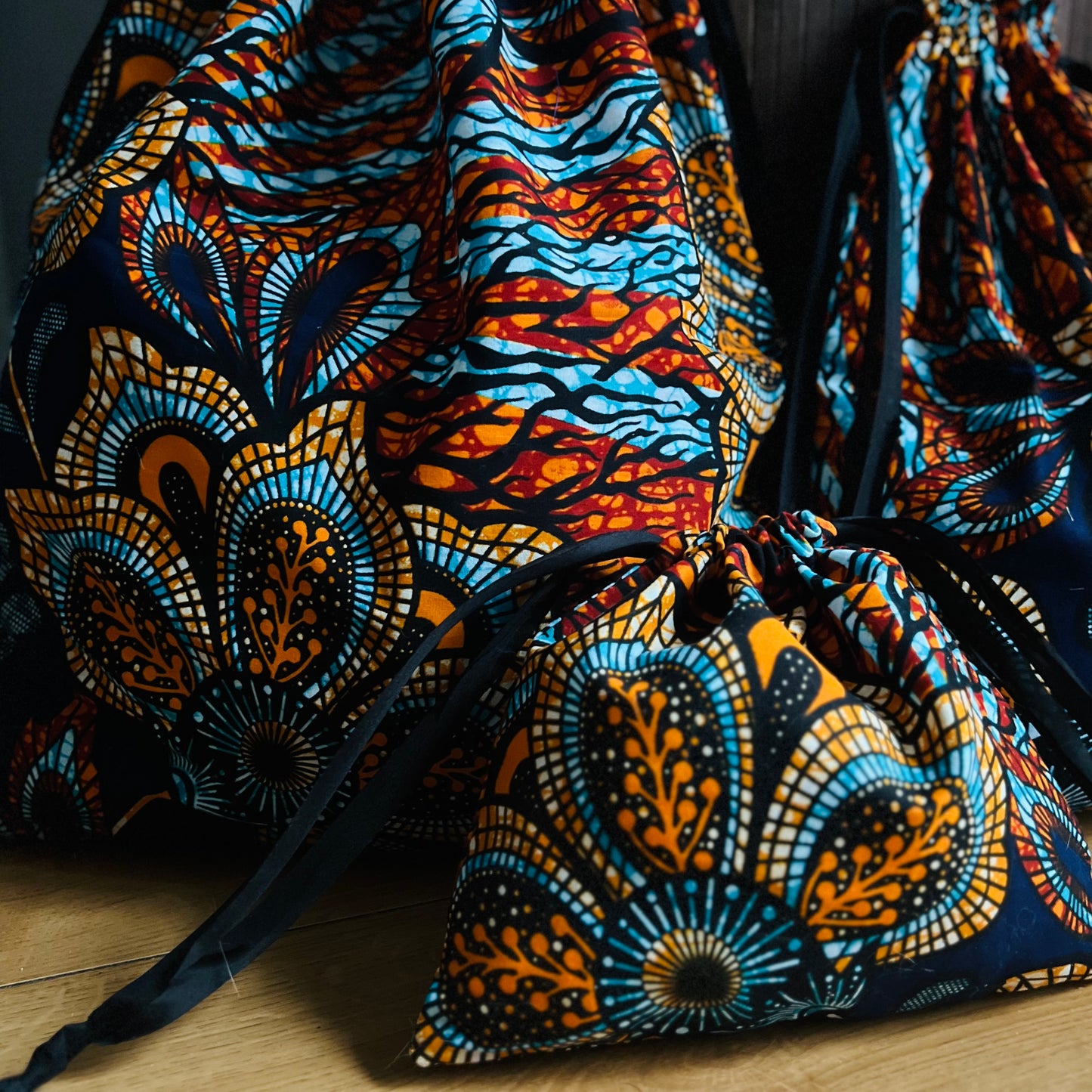 Emballage cadeaux en tissu sac réutilisable zéro déchet, en tissus wax, pochon 100% coton Furoshiki