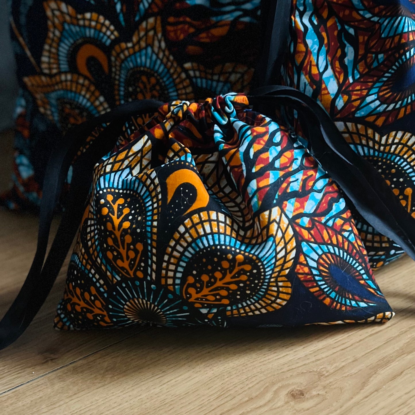 Emballage cadeaux en tissu sac réutilisable zéro déchet, en tissus wax, pochon 100% coton Furoshiki