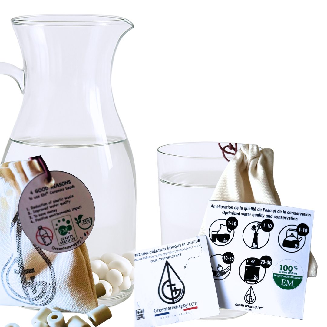 Après 30 minutes, les perles dans votre eau, l’eau de votre robinet meilleur à boire et filtré par les perles céramiques